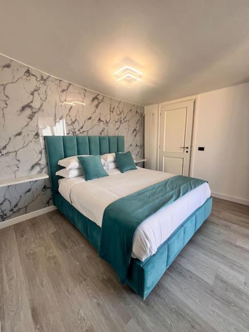 Mezzo Experience Holiday Home Eur Rome Bagian luar foto